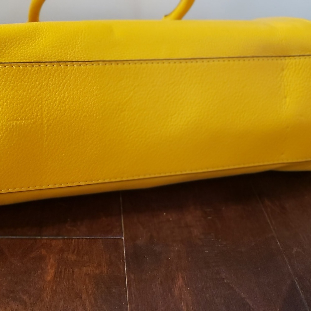 Michael Kors Bag. BRAND NEW! - Picture 5 of 7